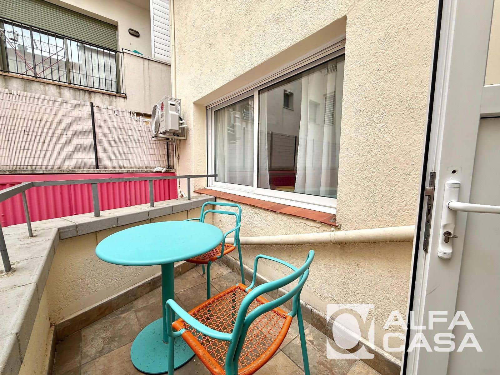 1 bedroom Flat for sale in Lloret de Mar - € 130,000 (Ref: 9653059)