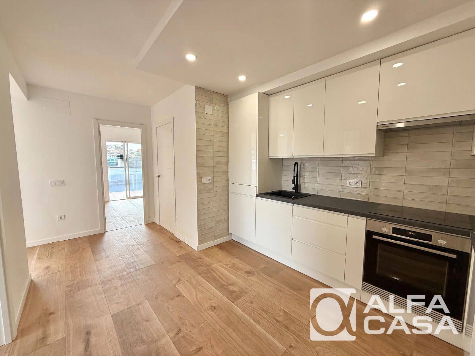 3 slaapkamer Flat te koop in Lloret de Mar met zwembad - € 249.000 (Ref: 9675138)