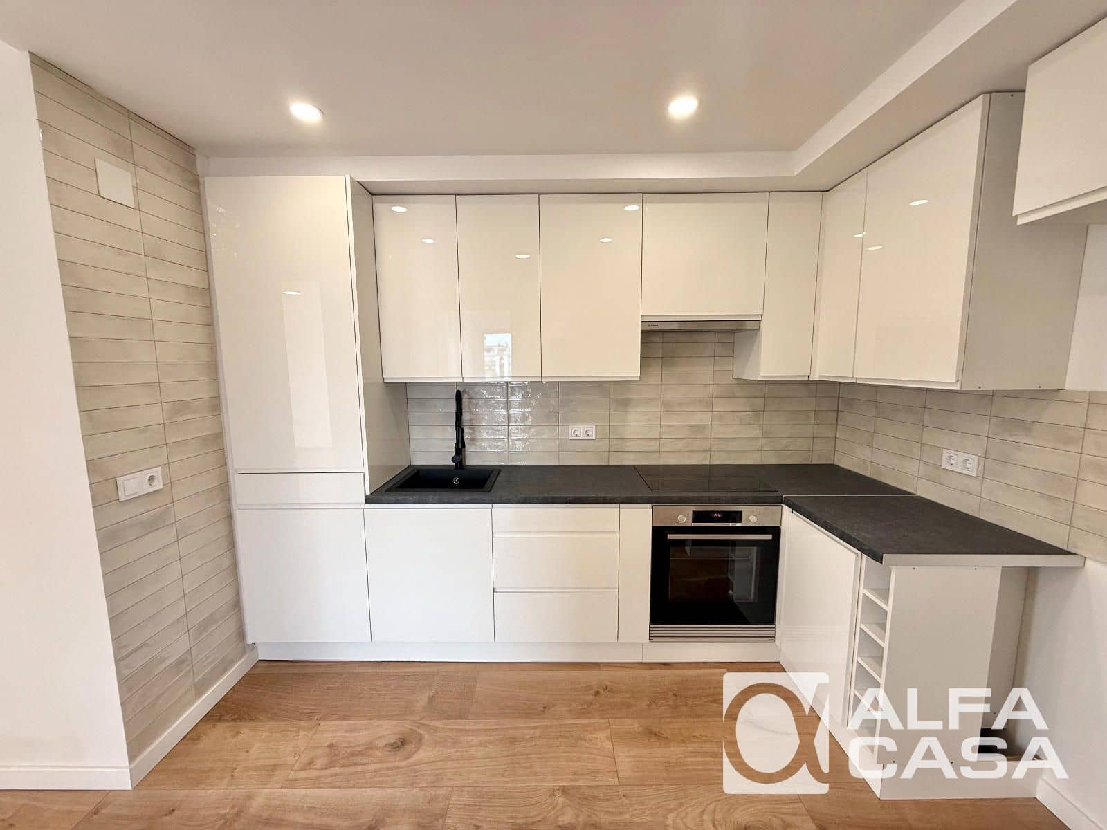 3 slaapkamer Flat te koop in Lloret de Mar met zwembad - € 249.000 (Ref: 9675138)