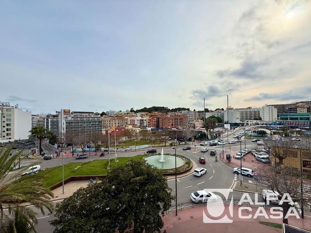 3 slaapkamer Flat te koop in Lloret de Mar met zwembad - € 249.000 (Ref: 9675138)