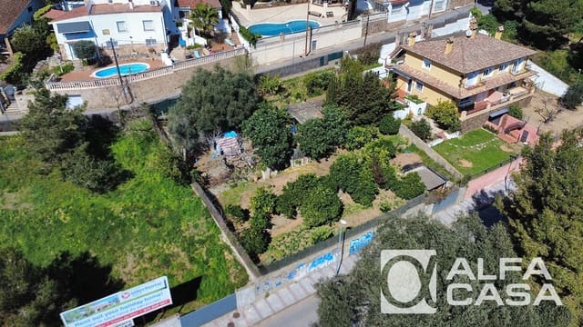 Building Plot for sale in Lloret de Mar - € 230,000 (Ref: 9694295)