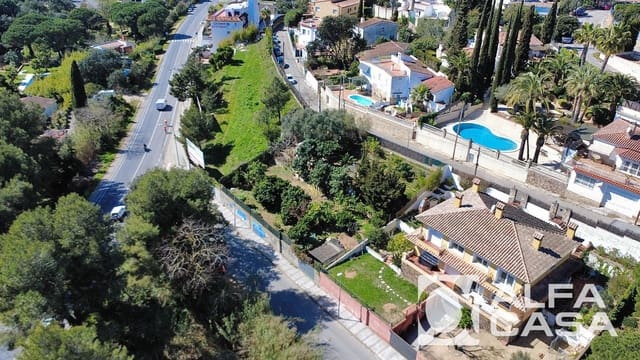 Building Plot for sale in Lloret de Mar - € 230,000 (Ref: 9694295)