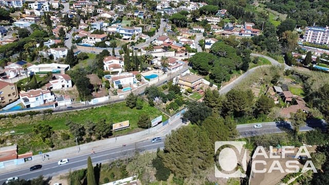 Building Plot for sale in Lloret de Mar - € 230,000 (Ref: 9694295)