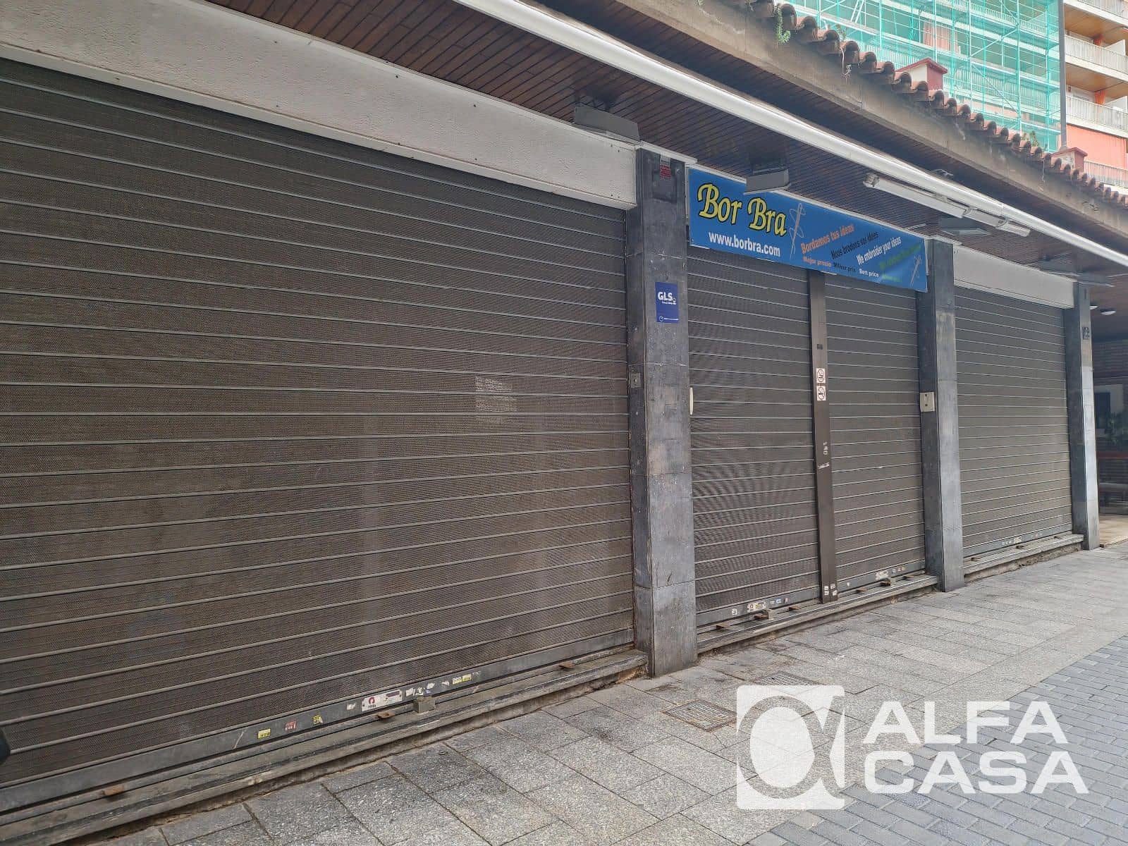 Commercial for sale in Lloret de Mar - € 160,000 (Ref: 9700180)