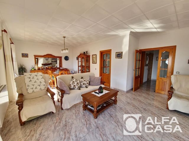 4 quarto Moradia para venda em Lloret de Mar com garagem - 668 000 € (Ref: 9734099)