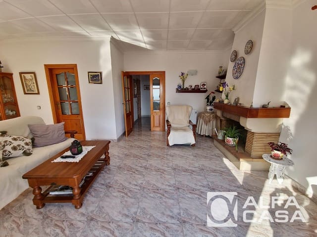 4 quarto Moradia para venda em Lloret de Mar com garagem - 668 000 € (Ref: 9734099)