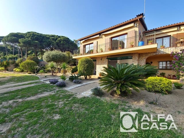 4 quarto Moradia para venda em Lloret de Mar com garagem - 668 000 € (Ref: 9734099)