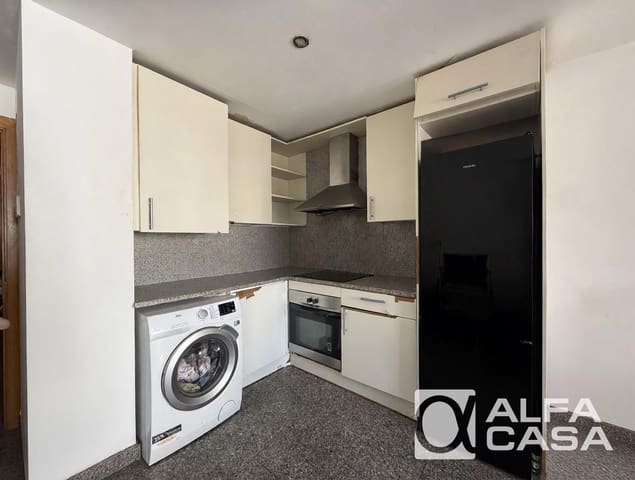 2 soverom Leilighet til salgs i Lloret de Mar med svømmebasseng - € 220 000 (Ref: 9760191)