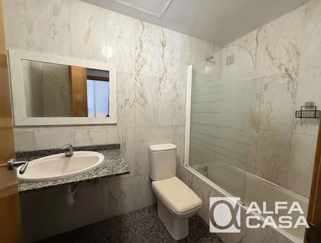 2 soverom Leilighet til salgs i Lloret de Mar med svømmebasseng - € 220 000 (Ref: 9760191)