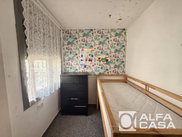 2 soverom Leilighet til salgs i Lloret de Mar med svømmebasseng - € 220 000 (Ref: 9760191)