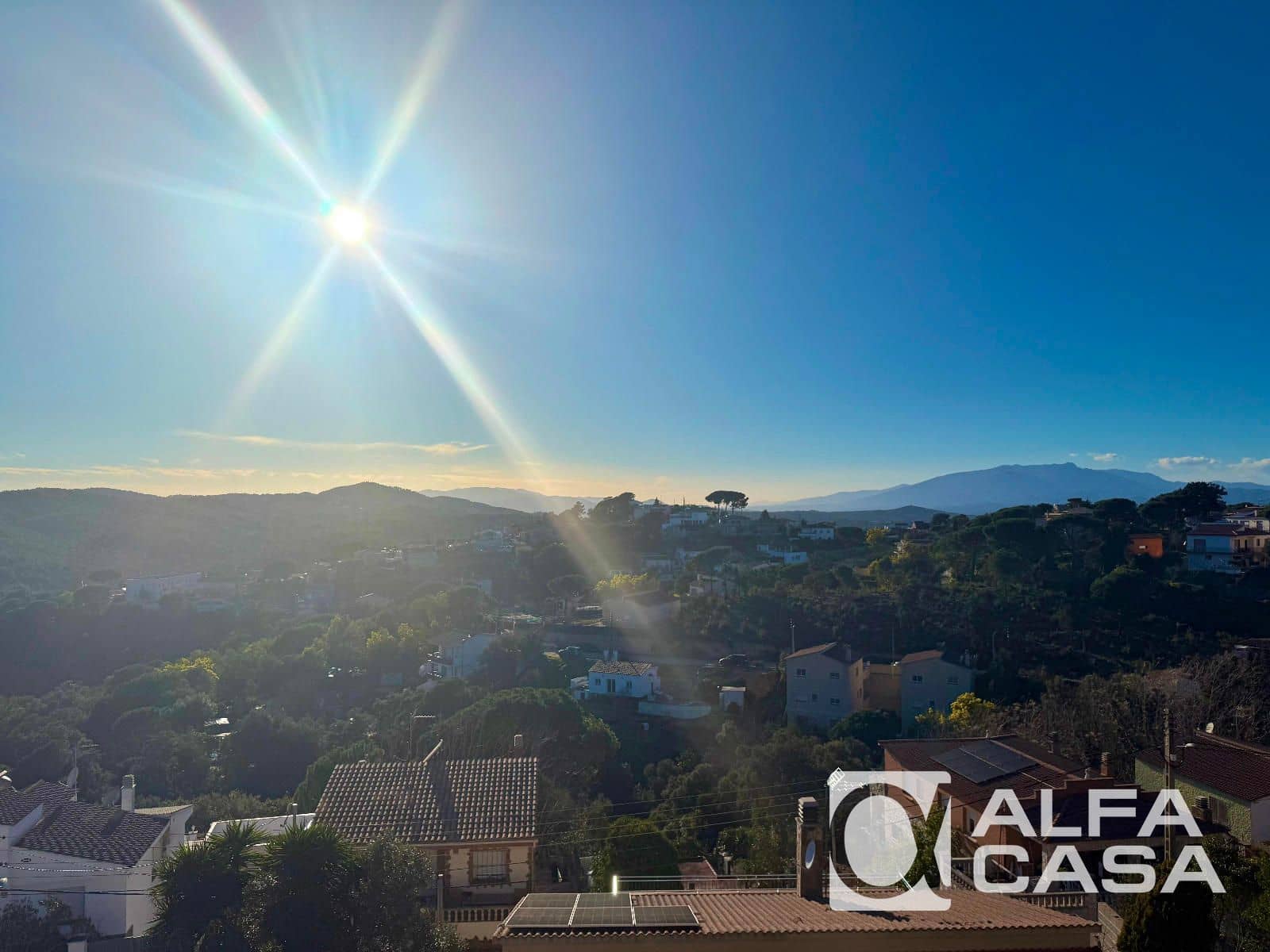 4 bedroom Villa for sale in Vidreres - € 160,000 (Ref: 9770024)