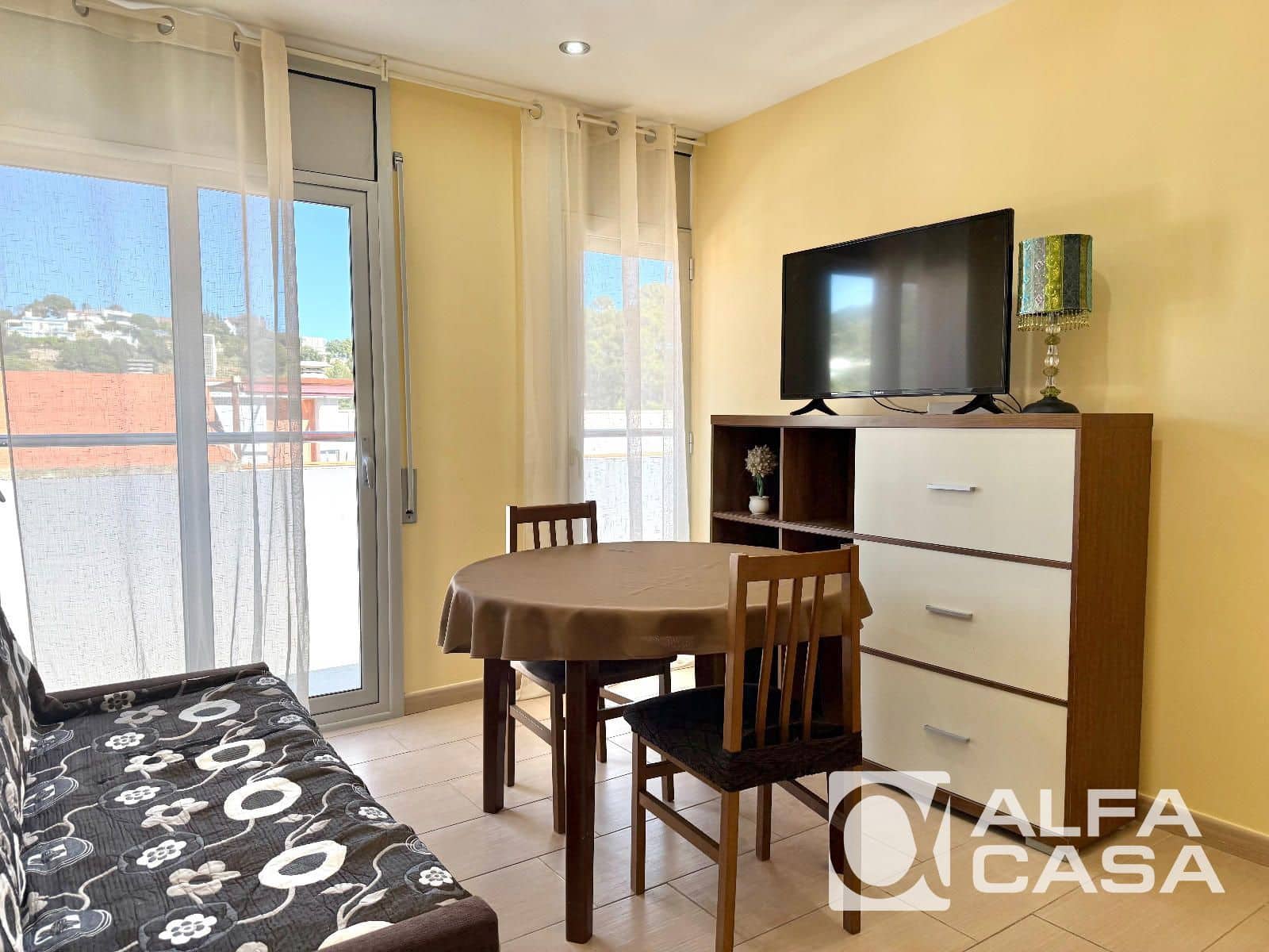 1 soverom Leilighet til salgs i Lloret de Mar med garasje - € 160 000 (Ref: 9785004)