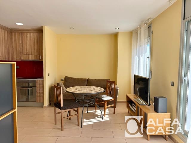 Leilighet til salgs i Lloret de Mar med garasje - € 160 000 (Ref: 9785005)