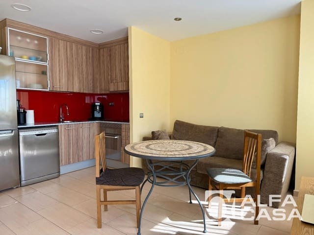 Leilighet til salgs i Lloret de Mar med garasje - € 160 000 (Ref: 9785005)