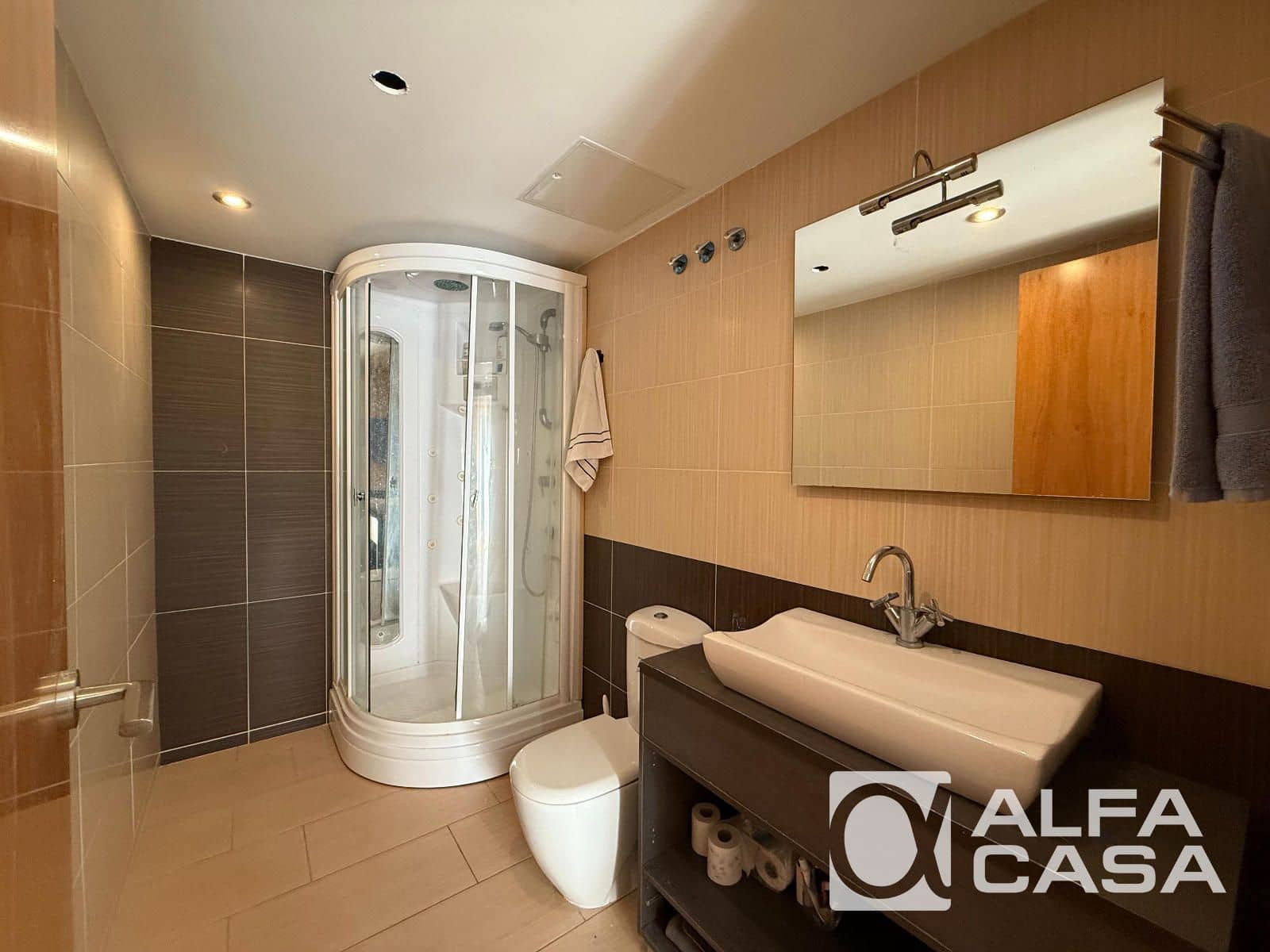 Leilighet til salgs i Lloret de Mar med garasje - € 160 000 (Ref: 9785005)