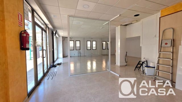 Commercial for sale in Lloret de Mar - € 200,000 (Ref: 9805280)