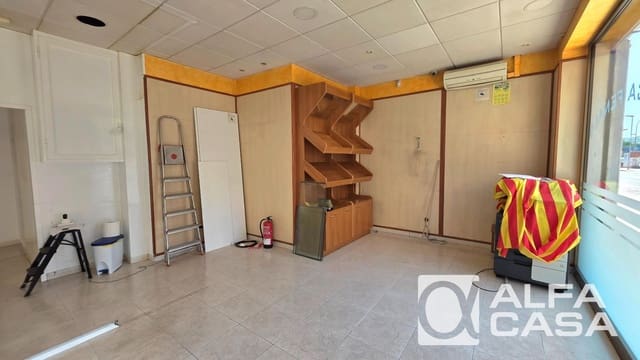 Commercial for sale in Lloret de Mar - € 200,000 (Ref: 9805280)