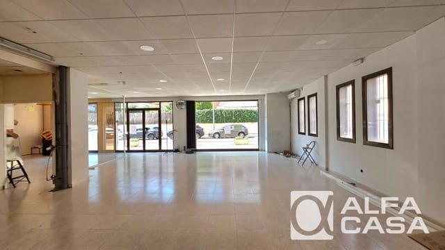 Commercial for sale in Lloret de Mar - € 200,000 (Ref: 9805280)