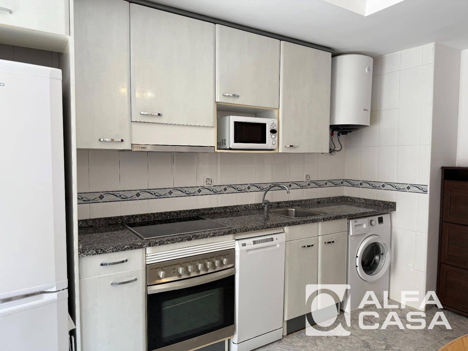 Piso de 1 habitación en Lloret de Mar en venta con piscina - 169.000 € (Ref: 9809462)