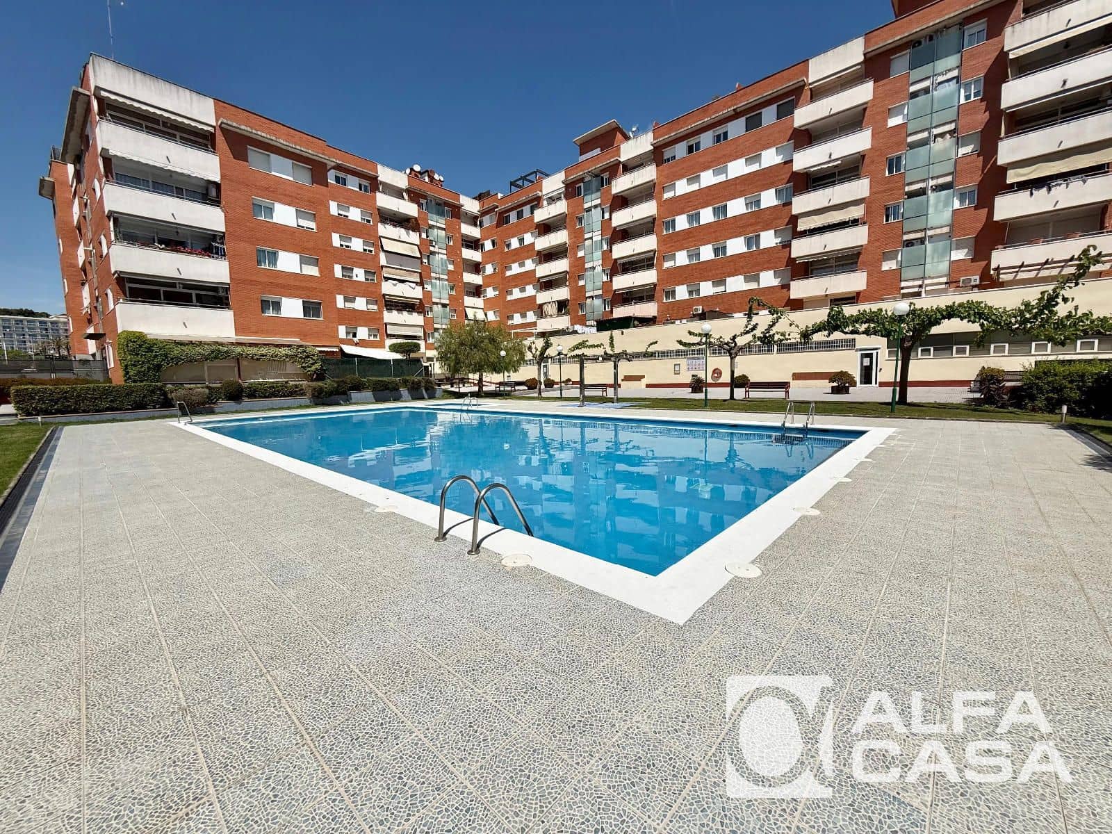 Piso de 1 habitación en Lloret de Mar en venta con piscina - 169.000 € (Ref: 9809462)