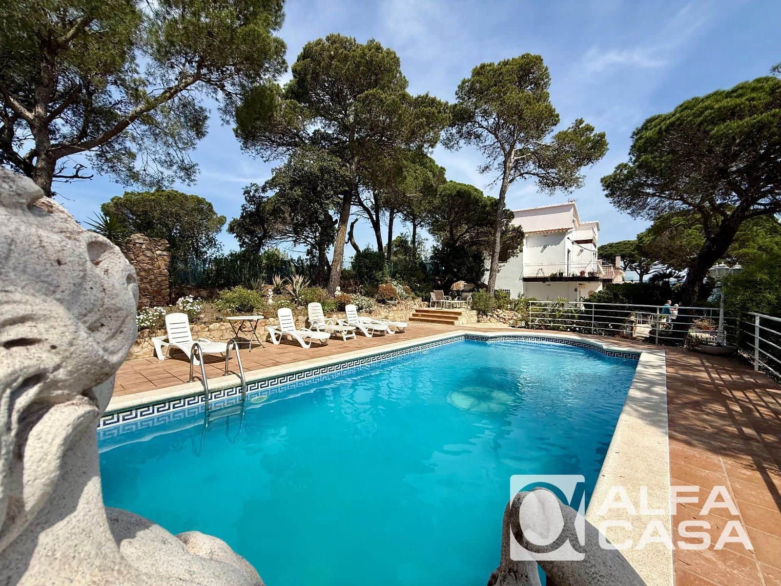 4 Zimmer Villa zu verkaufen in Blanes mit Pool Garage - 1.280.000 € (Ref: 9816543)