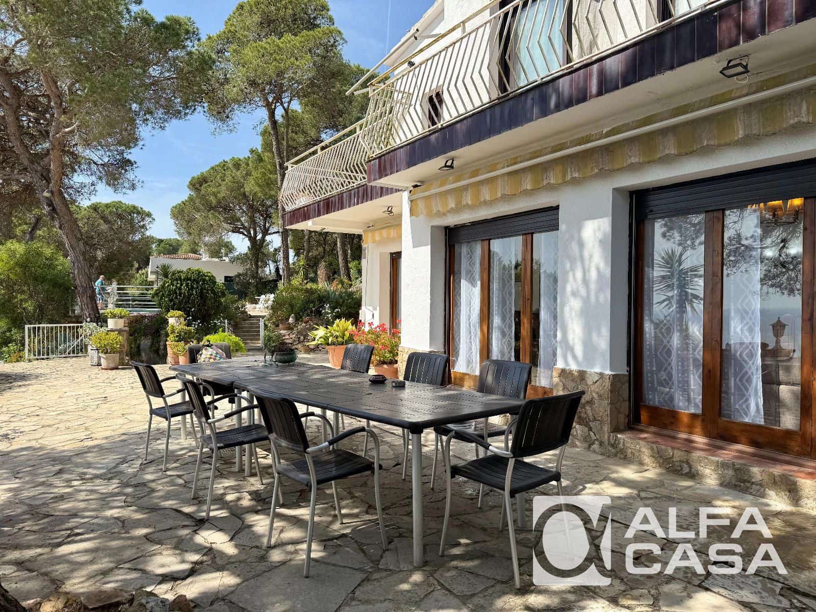 4 Zimmer Villa zu verkaufen in Blanes mit Pool Garage - 1.280.000 € (Ref: 9816543)