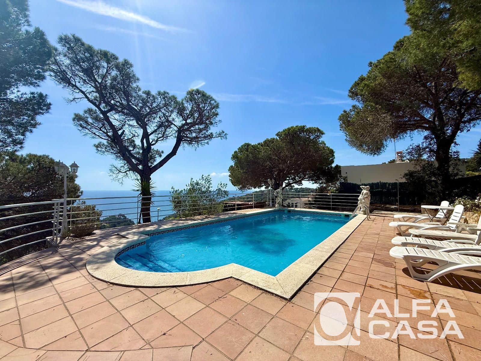 4 Zimmer Villa zu verkaufen in Blanes mit Pool Garage - 1.280.000 € (Ref: 9816543)