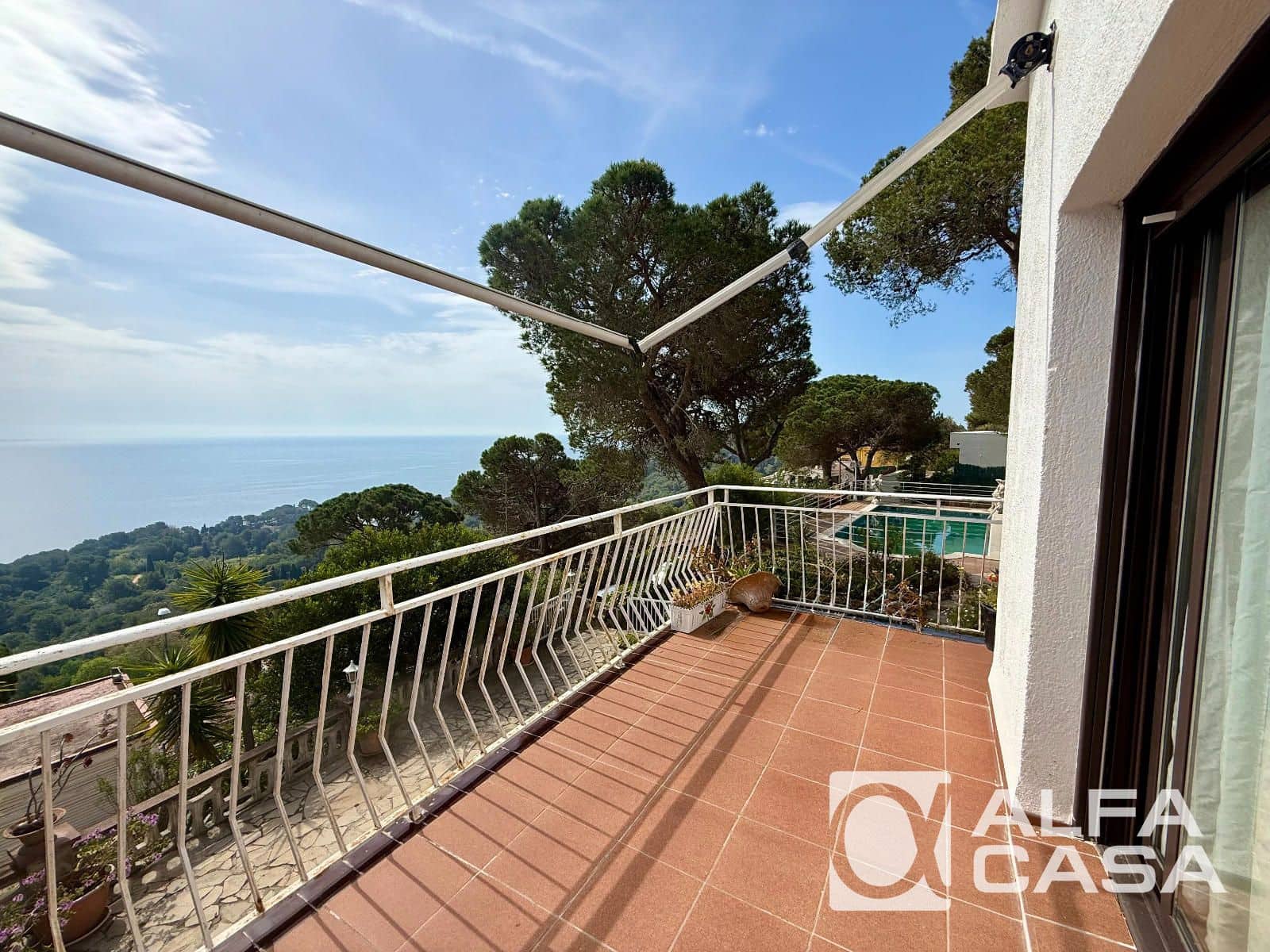 4 Zimmer Villa zu verkaufen in Blanes mit Pool Garage - 1.280.000 € (Ref: 9816543)