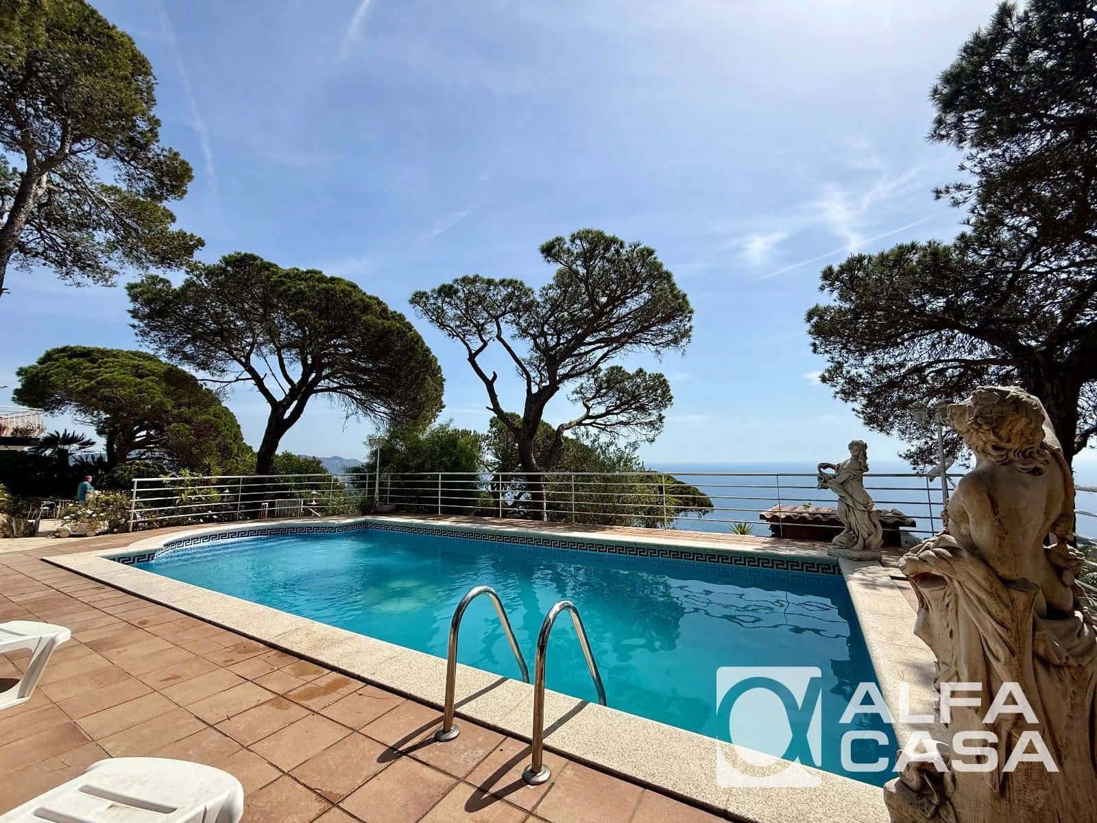 4 Zimmer Villa zu verkaufen in Blanes mit Pool Garage - 1.280.000 € (Ref: 9816543)