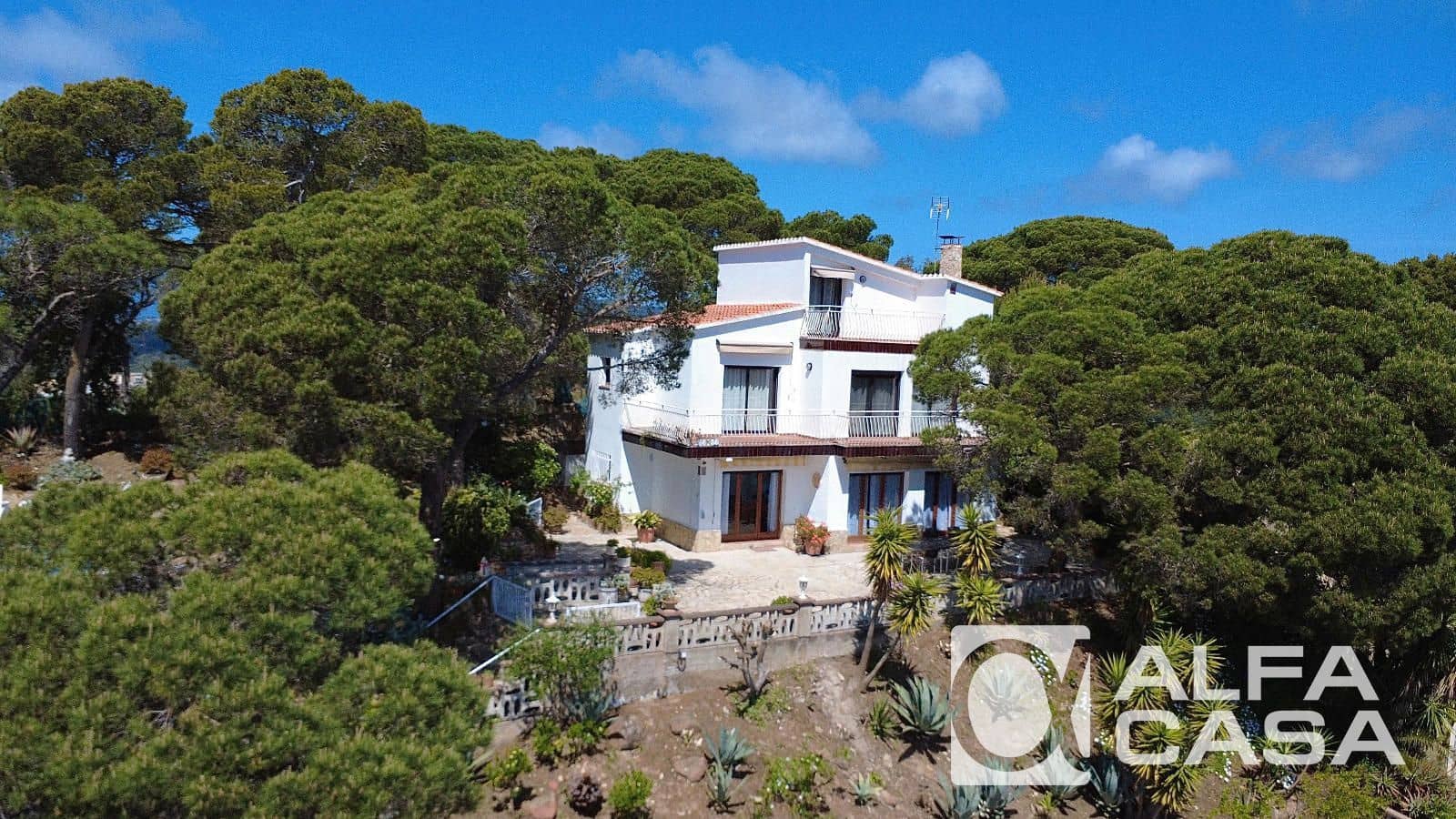 4 Zimmer Villa zu verkaufen in Blanes mit Pool Garage - 1.280.000 € (Ref: 9816543)