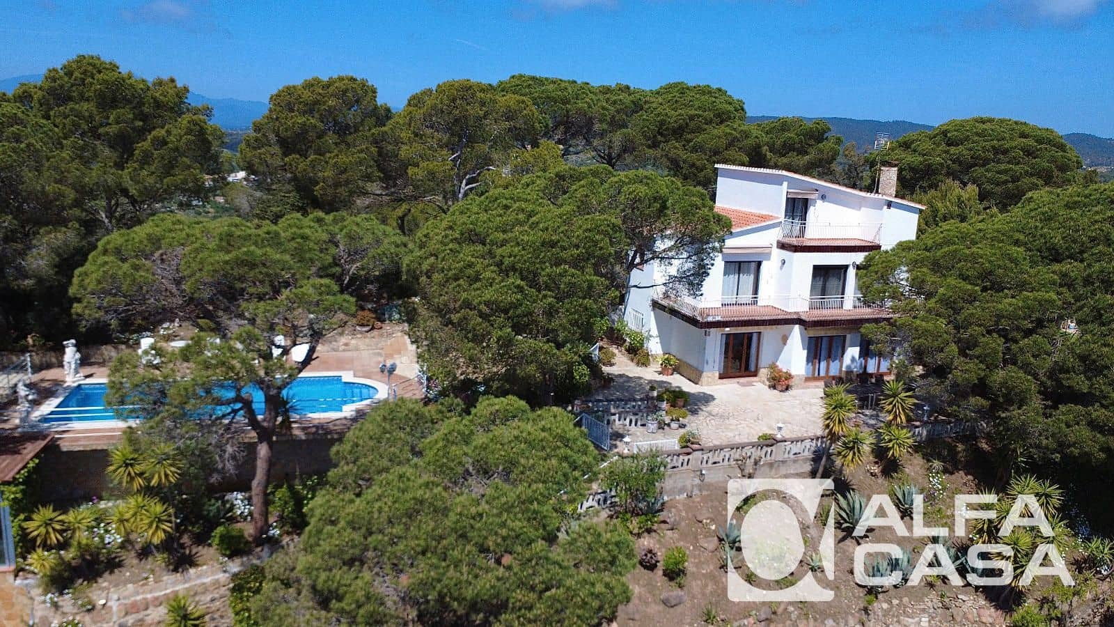 4 Zimmer Villa zu verkaufen in Blanes mit Pool Garage - 1.280.000 € (Ref: 9816543)