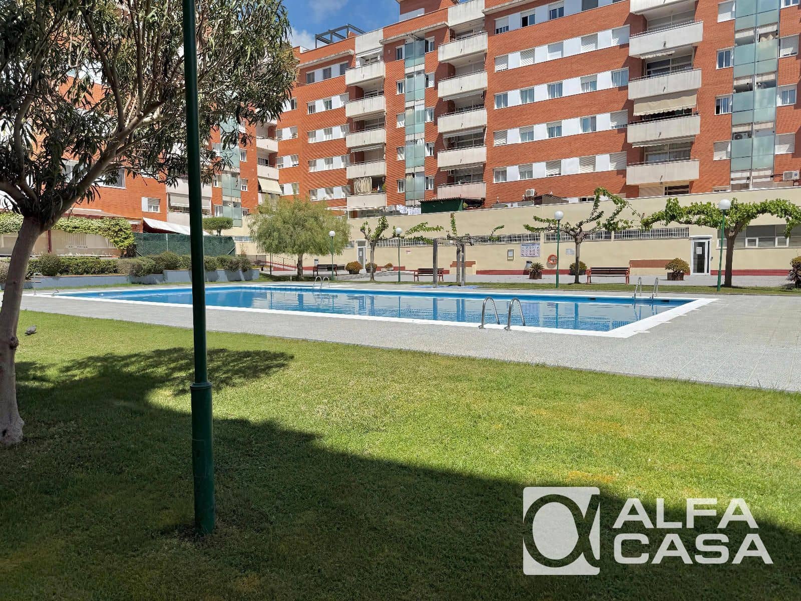 3 soveværelse Lejlighed til salg i Lloret de Mar med swimmingpool garage - € 300.000 (Ref: 9819945)