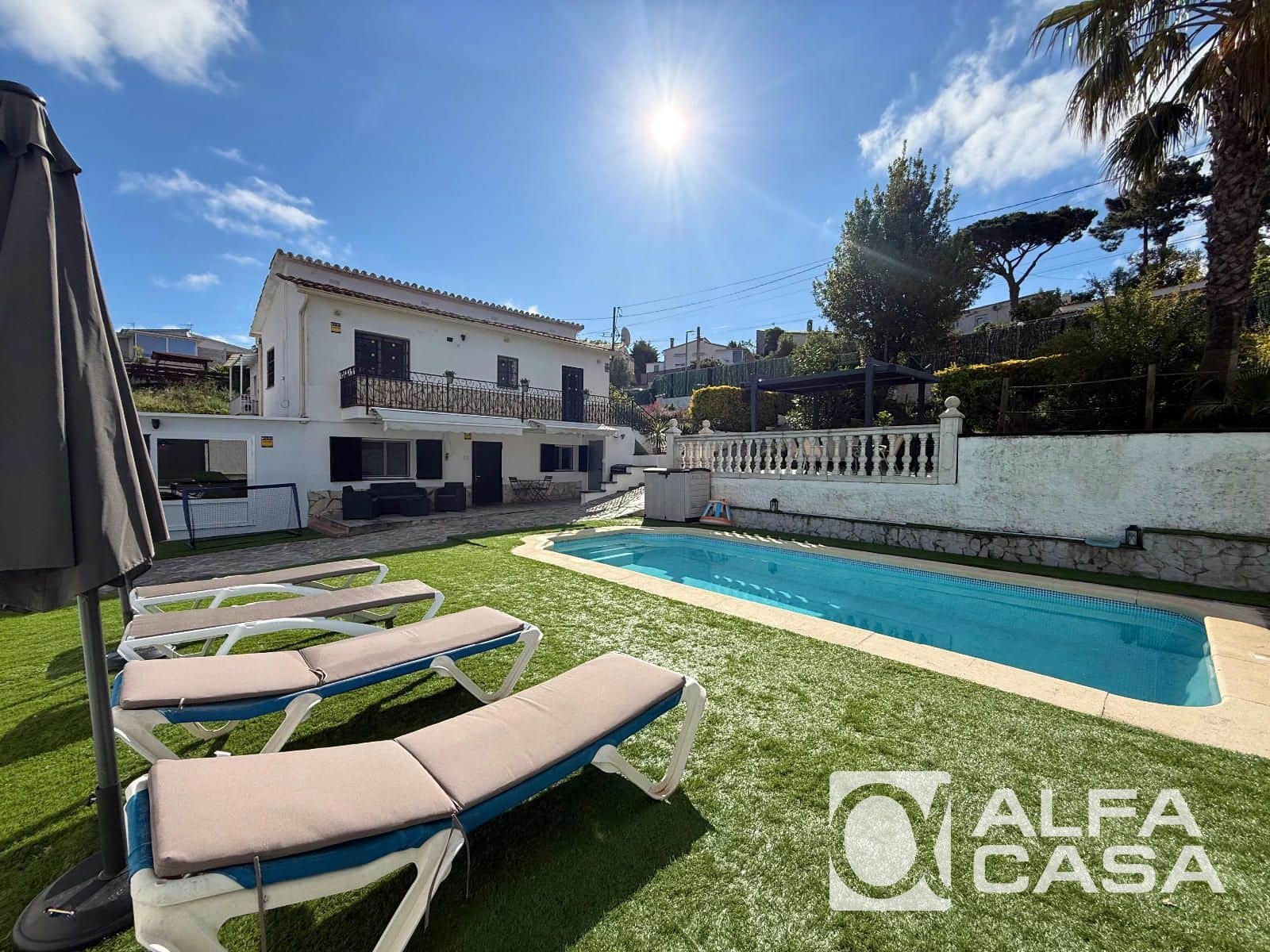 3 chambre Villa/Maison à vendre à Lloret de Mar avec piscine - 325 000 € (Ref: 9823785)