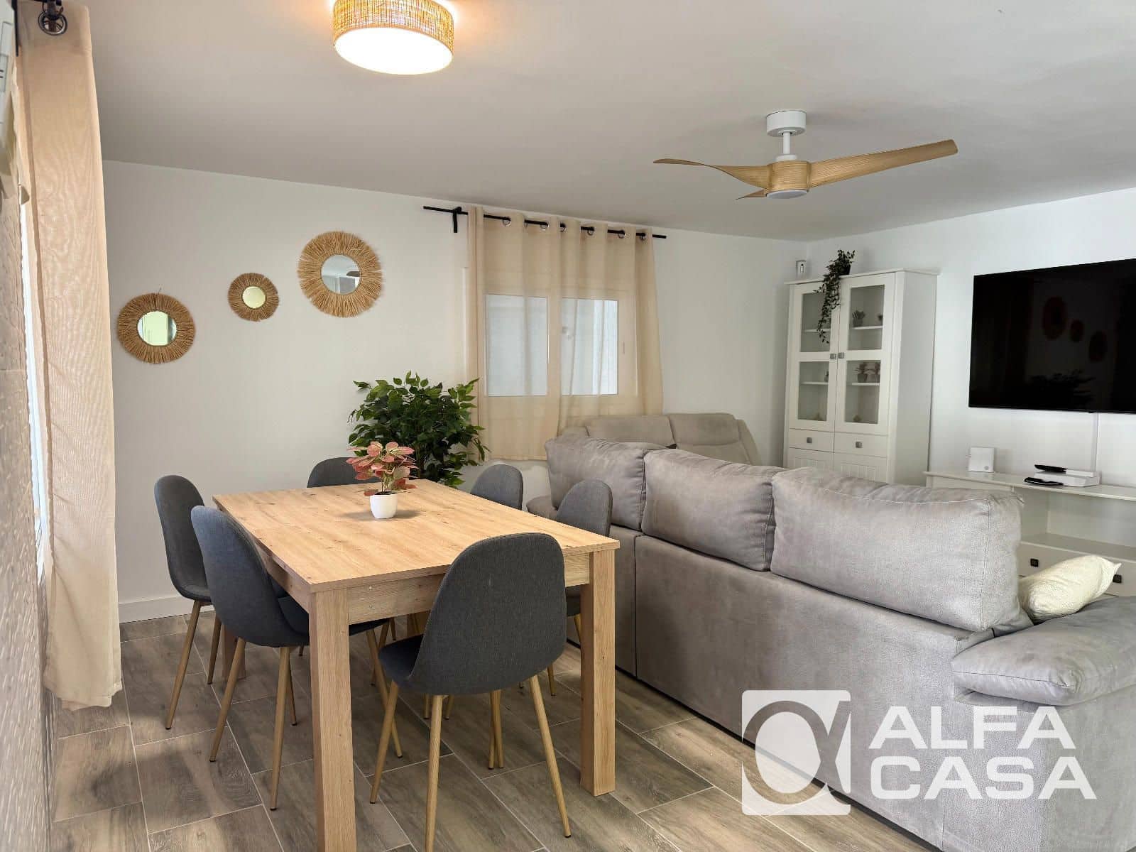 3 chambre Villa/Maison à vendre à Lloret de Mar avec piscine - 325 000 € (Ref: 9823785)