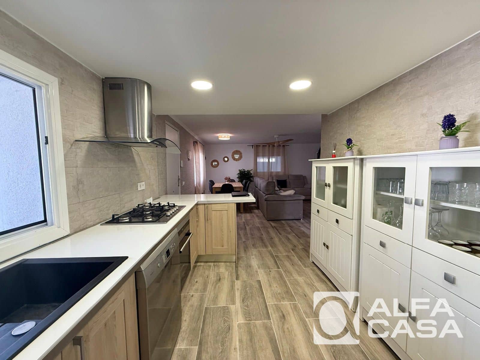 3 chambre Villa/Maison à vendre à Lloret de Mar avec piscine - 325 000 € (Ref: 9823785)