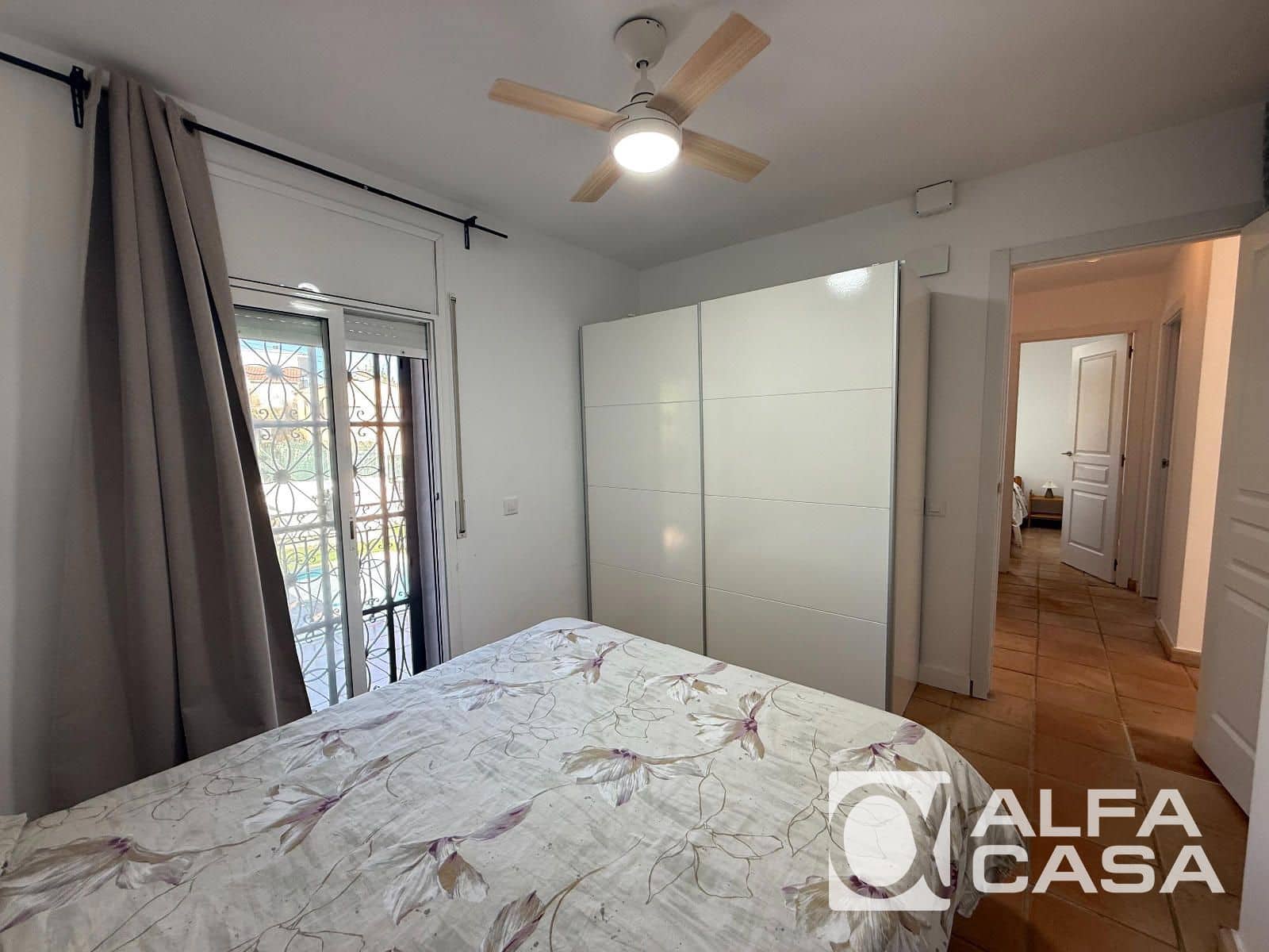 3 chambre Villa/Maison à vendre à Lloret de Mar avec piscine - 325 000 € (Ref: 9823785)