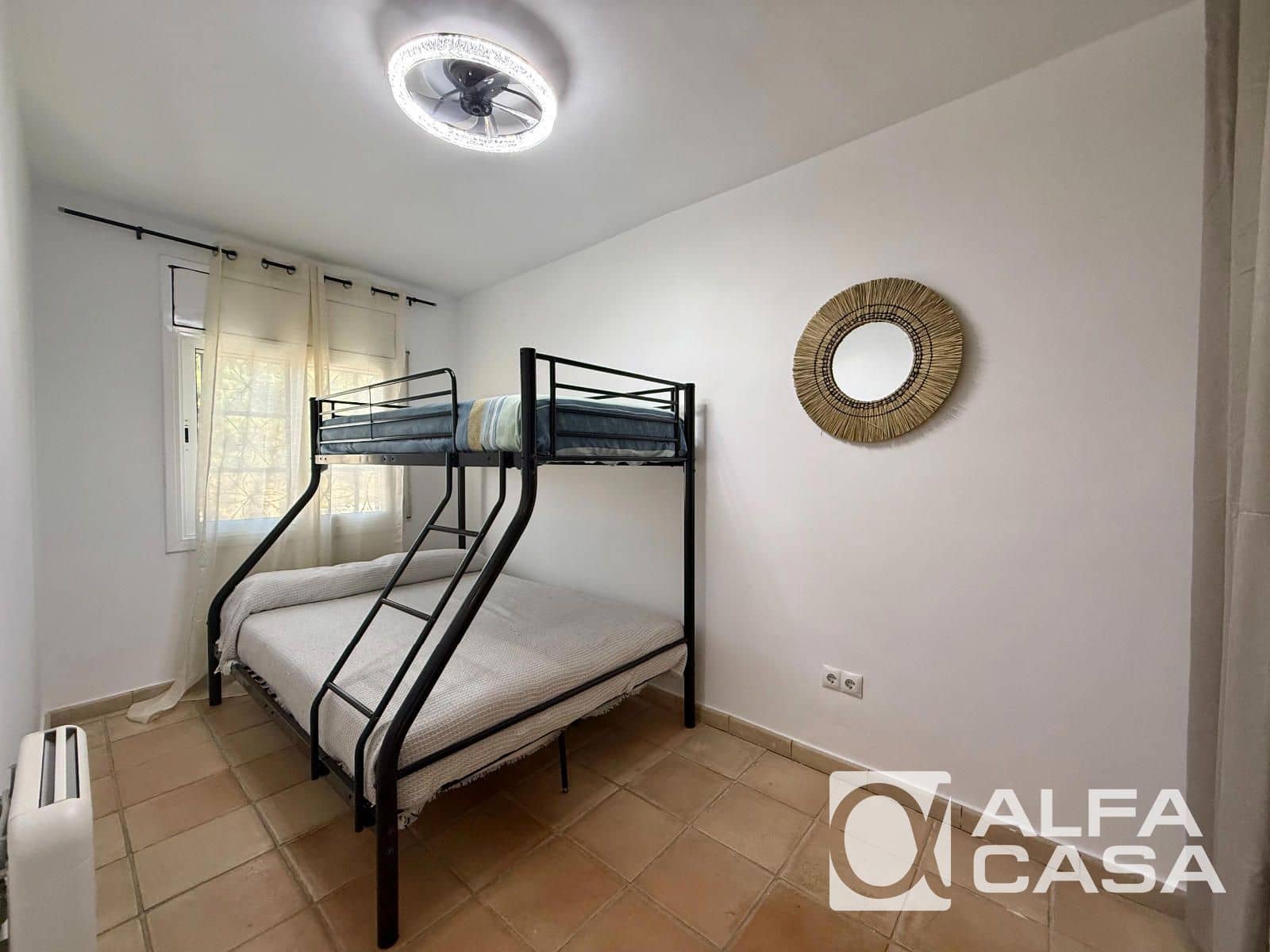 3 chambre Villa/Maison à vendre à Lloret de Mar avec piscine - 325 000 € (Ref: 9823785)