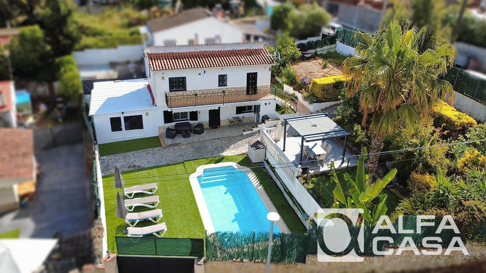 3 chambre Villa/Maison à vendre à Lloret de Mar avec piscine - 325 000 € (Ref: 9823785)