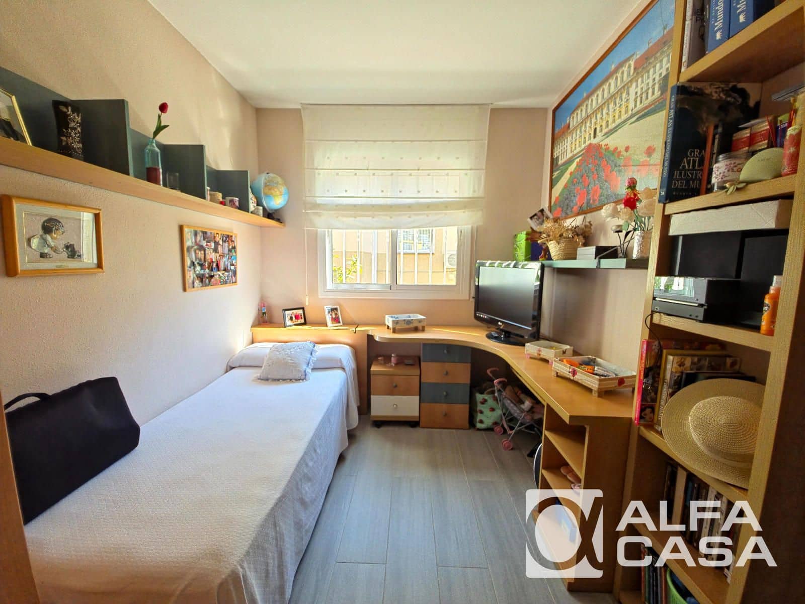 4 makuuhuone Huvila myytävänä paikassa Lloret de Mar mukana uima-altaan 
autotalli - 525 000 € (Ref: 9841774)