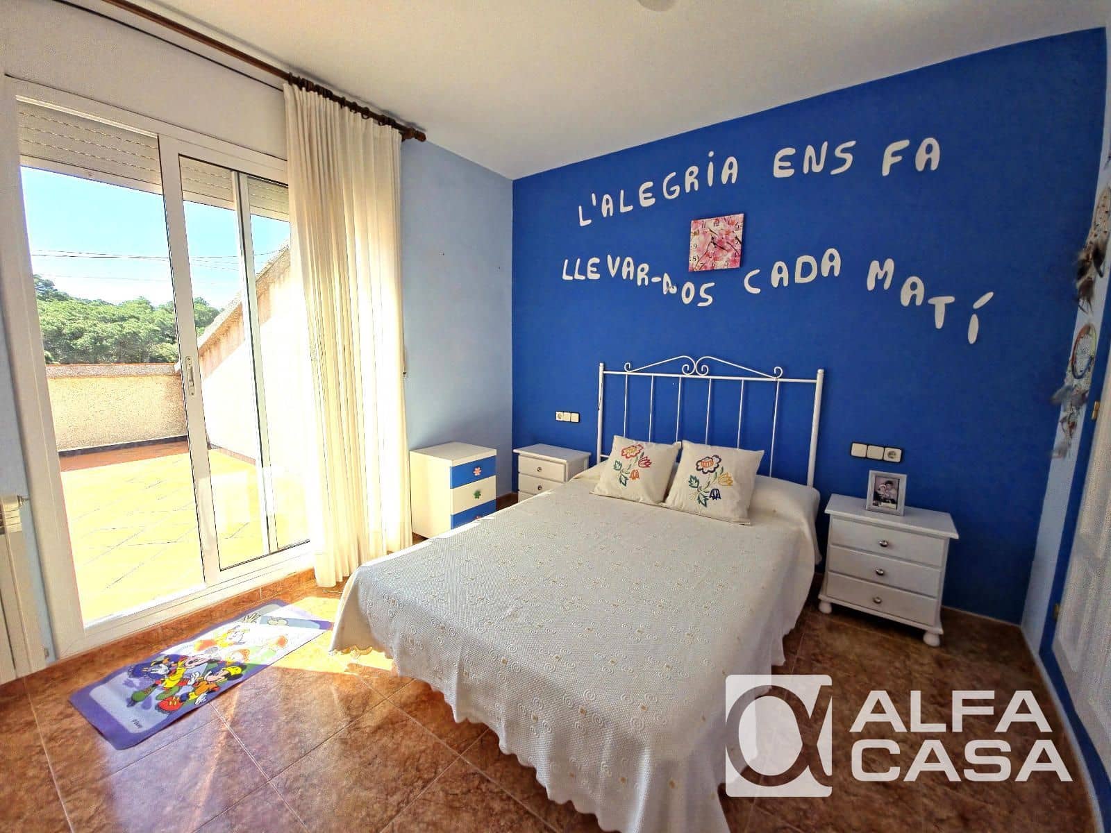 4 makuuhuone Huvila myytävänä paikassa Lloret de Mar mukana uima-altaan 
autotalli - 525 000 € (Ref: 9841774)