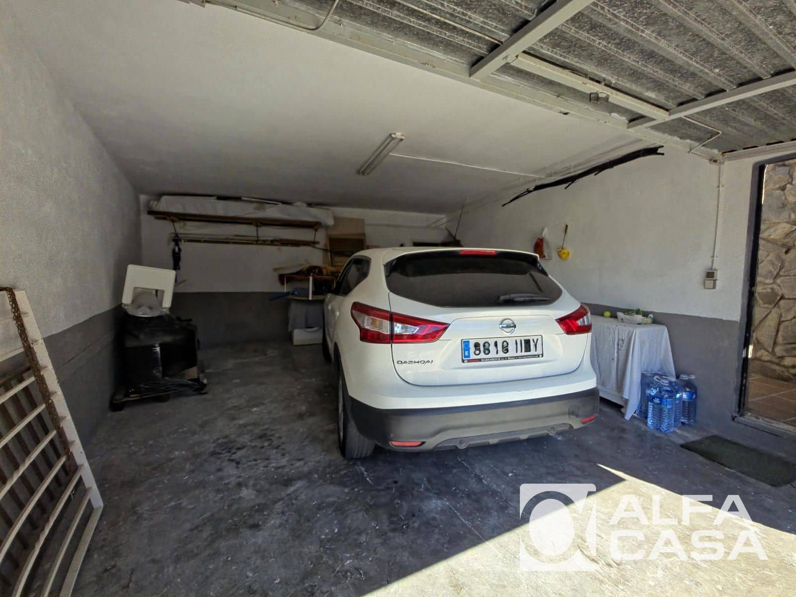 4 makuuhuone Huvila myytävänä paikassa Lloret de Mar mukana uima-altaan 
autotalli - 525 000 € (Ref: 9841774)