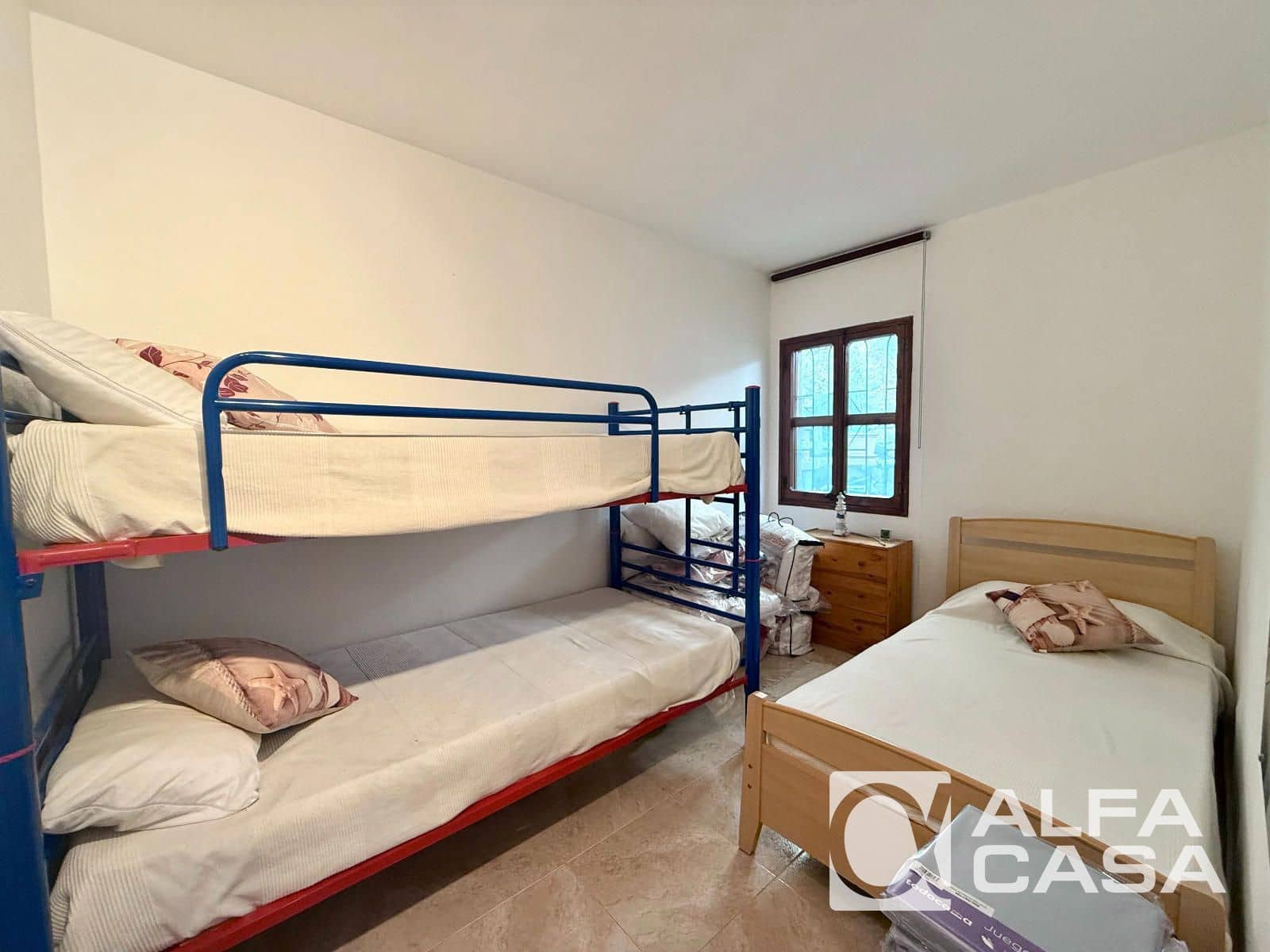 3 bedroom Flat for sale in Lloret de Mar - € 195,000 (Ref: 9844580)