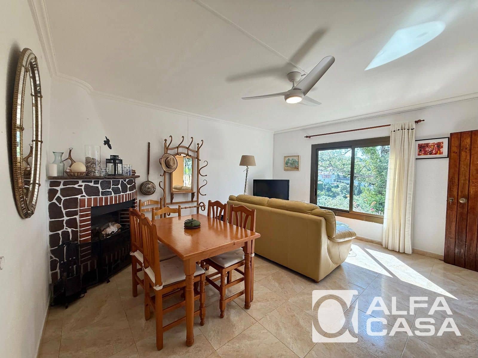 3 bedroom Flat for sale in Lloret de Mar - € 195,000 (Ref: 9844580)