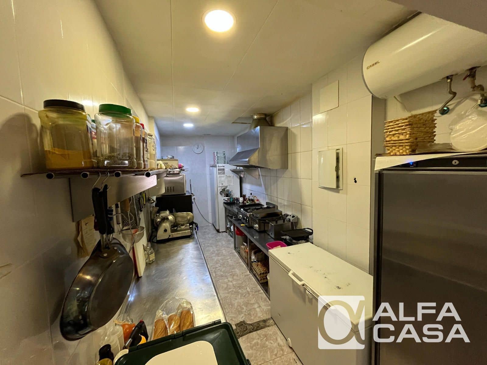 Comercial para venda em Lloret de Mar - 199 000 € (Ref: 9860876)