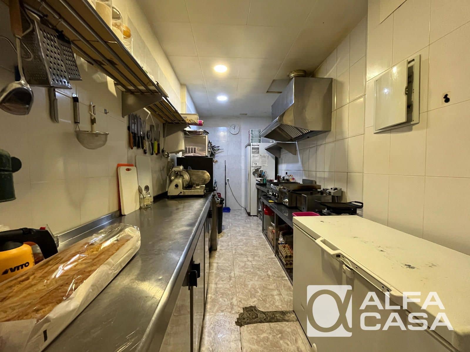 Comercial para venda em Lloret de Mar - 199 000 € (Ref: 9860876)