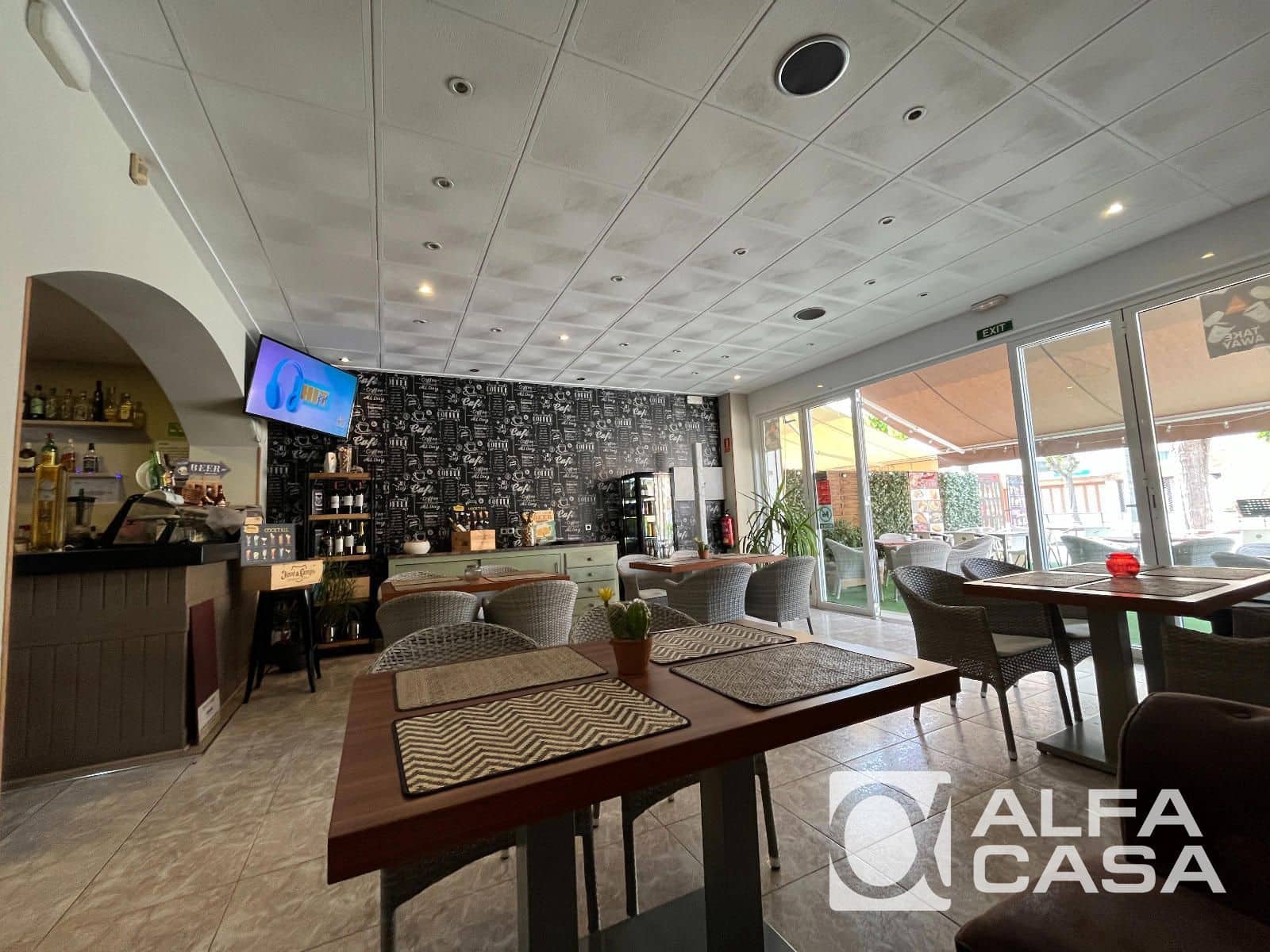 Comercial para venda em Lloret de Mar - 199 000 € (Ref: 9860876)