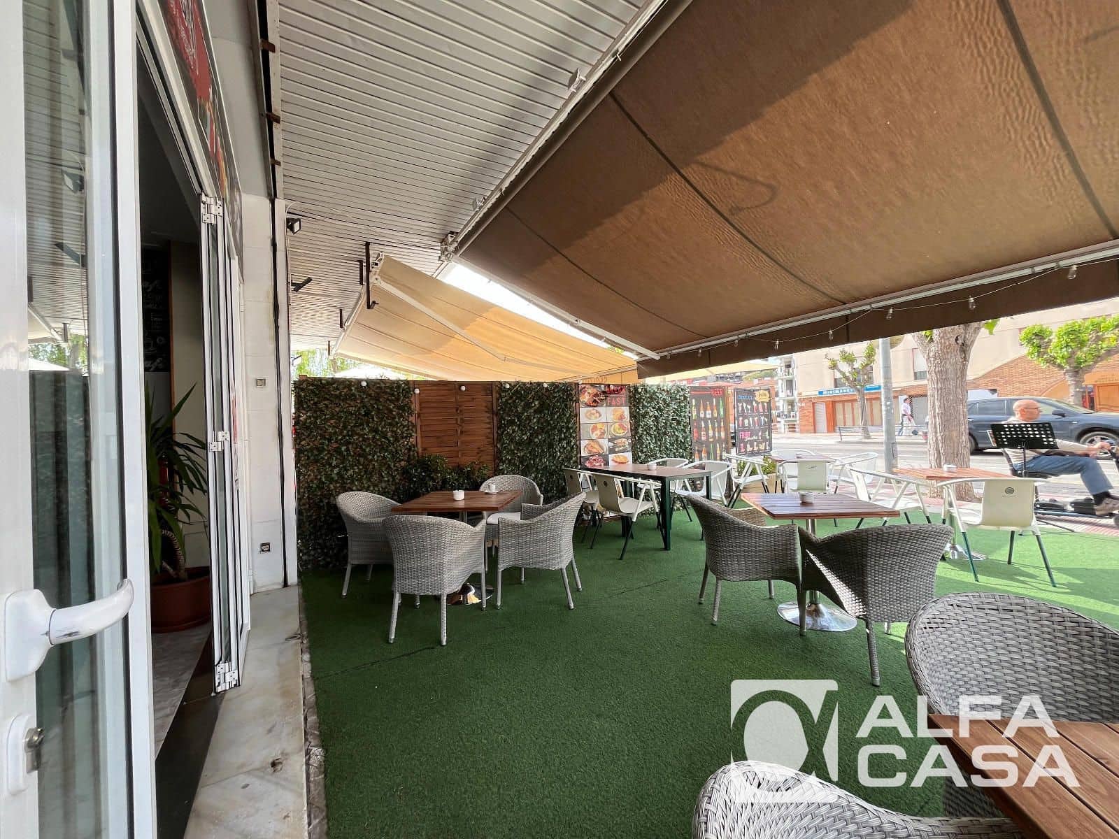 Comercial para venda em Lloret de Mar - 199 000 € (Ref: 9860876)