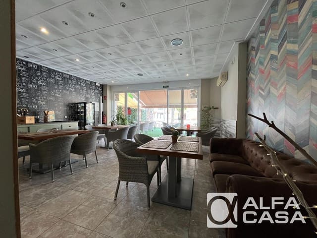 Erhverv til salg i Lloret de Mar - € 199.000 (Ref: 9860876)
