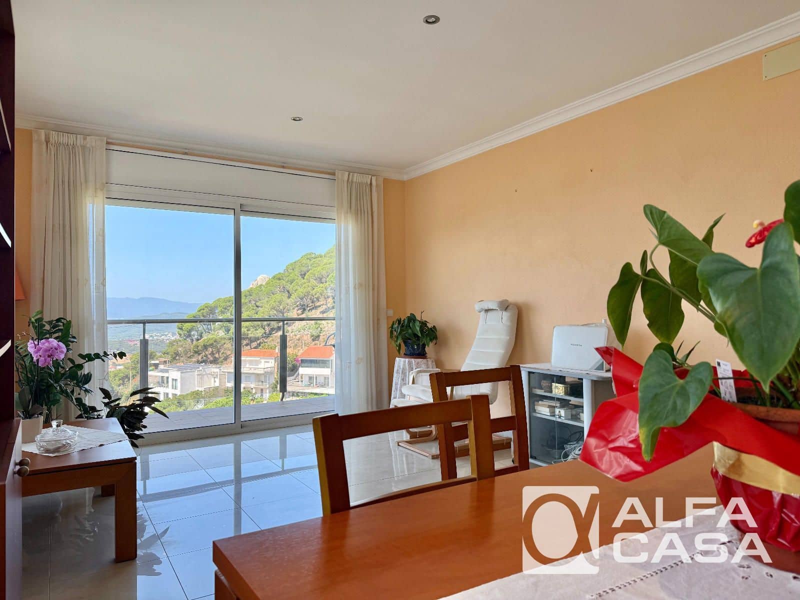 2 sypialnia Willa na sprzedaż w Lloret de Mar z garażem - 420 000 € (Ref: 9870527)
