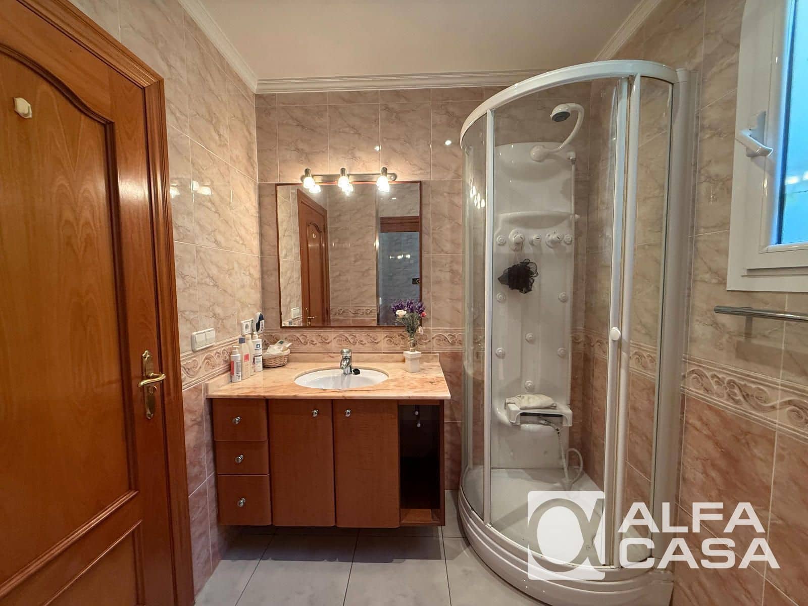 2 sypialnia Willa na sprzedaż w Lloret de Mar z garażem - 420 000 € (Ref: 9870527)